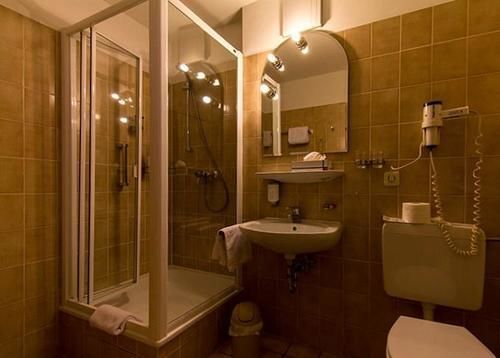 Stadt-Hotel Loerrach Gbr Ngoại thất bức ảnh