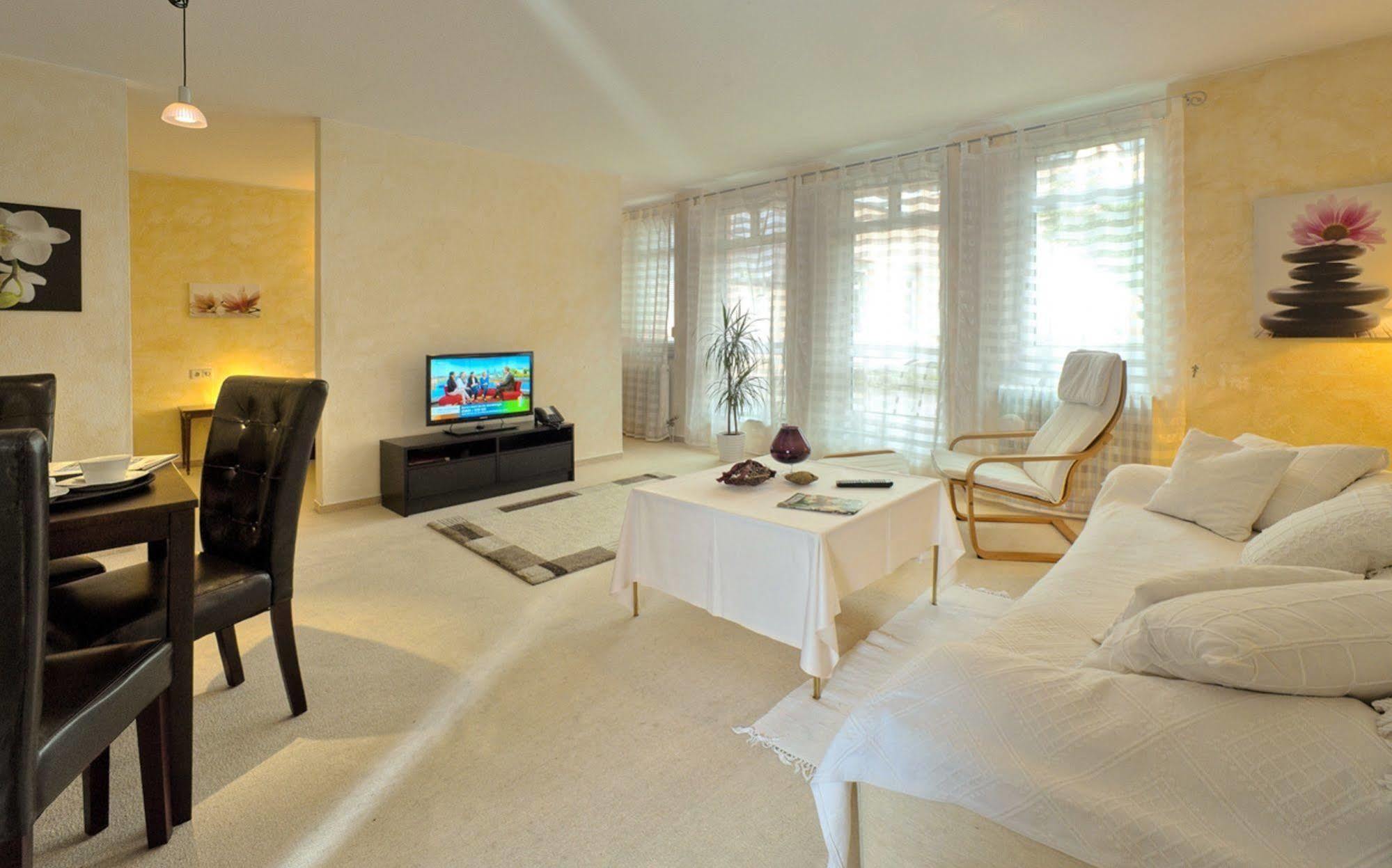 Stadt-Hotel Loerrach Gbr Ngoại thất bức ảnh